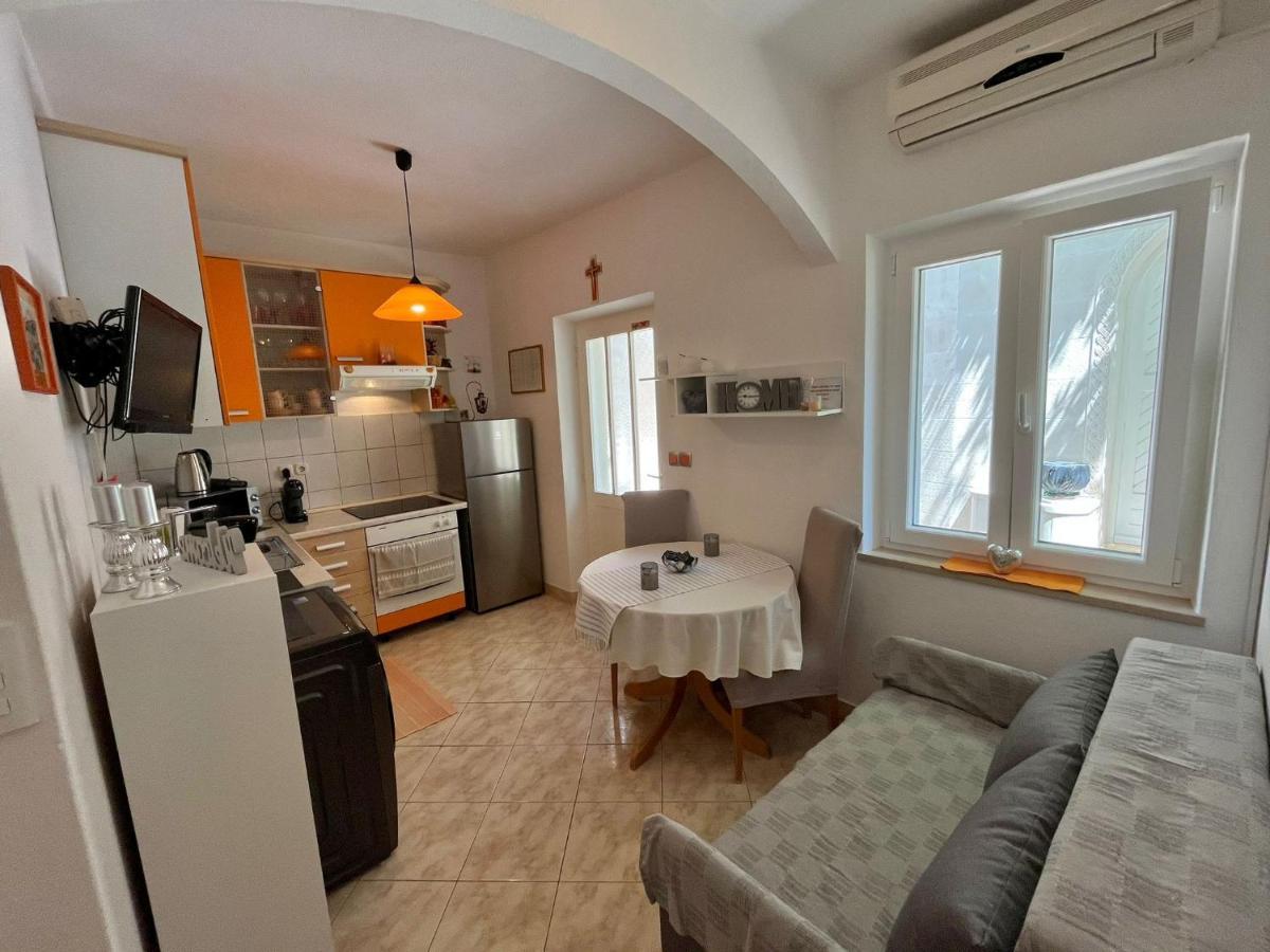 Apartment Merlin Bol Dış mekan fotoğraf